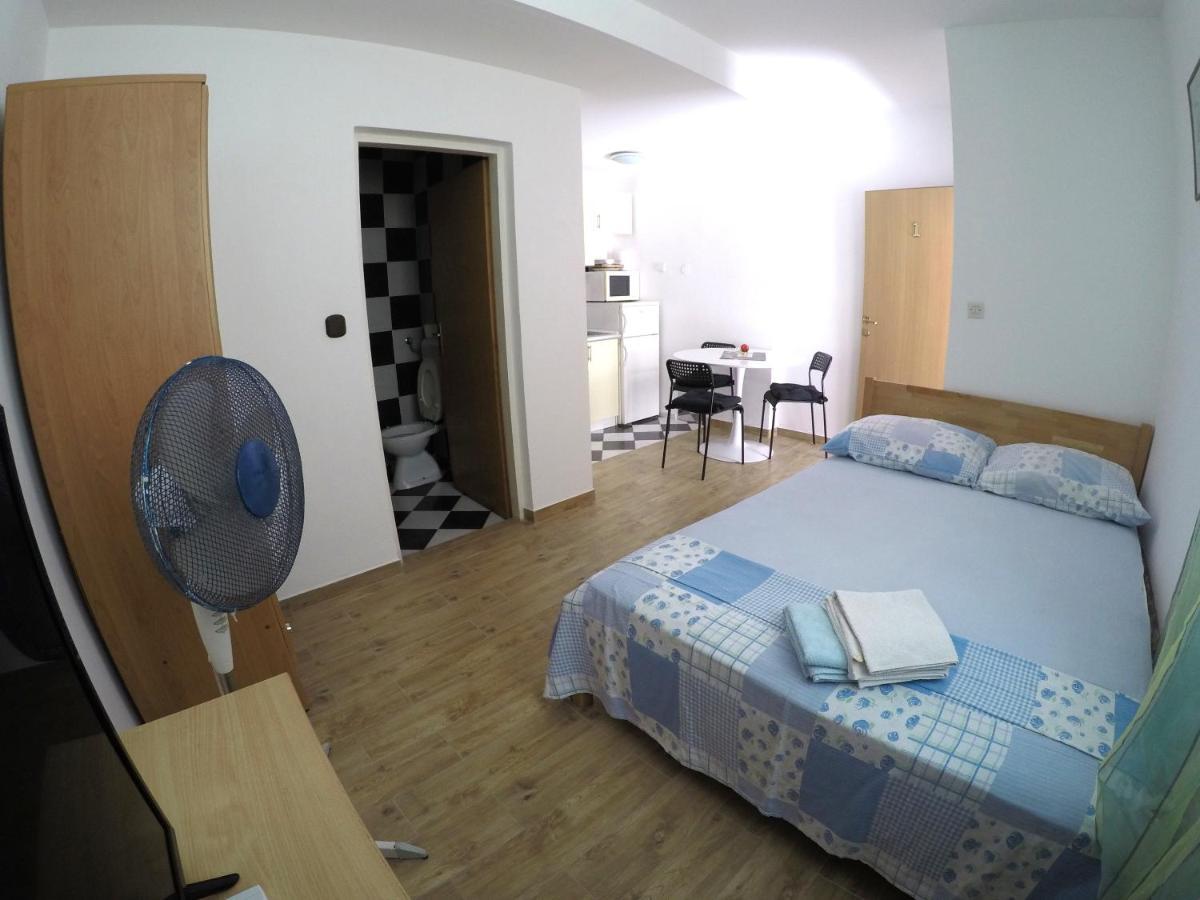Peach Apartment'S Repic Bibinje Extérieur photo